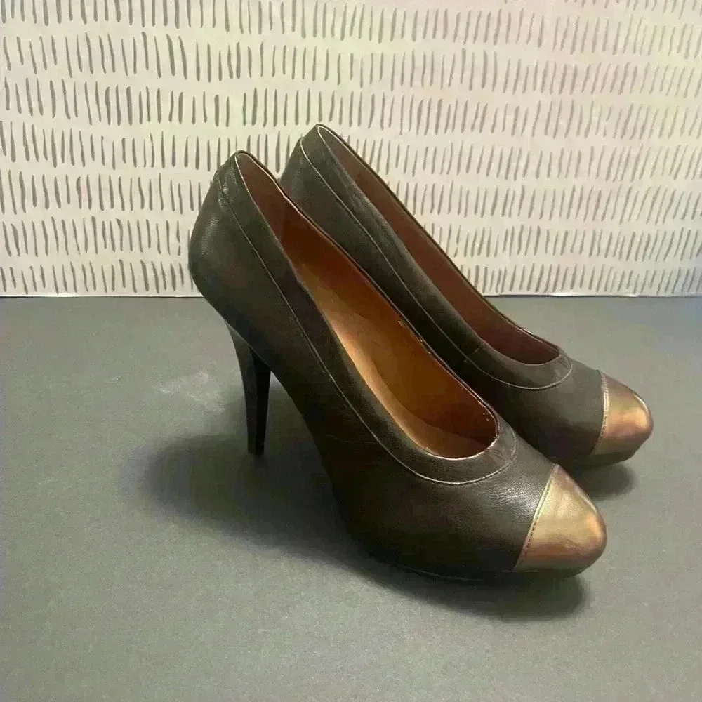 MRKT women’s stilettos
